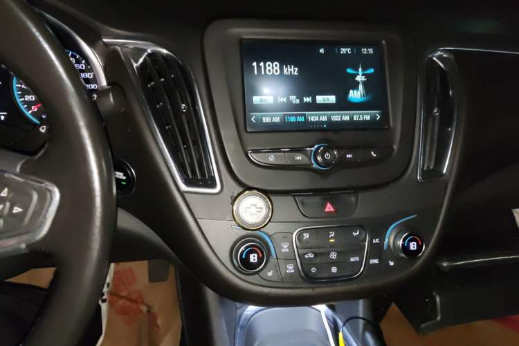 Used Chevrolet Malibu XL 2018 530T Automatic RuiChi Edition Audio And AC Panel