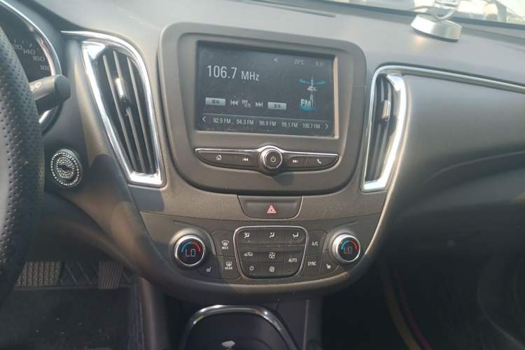 Used Chevrolet Malibu XL 2018 530T Automatic RuiChi Edition Audio And AC Panel