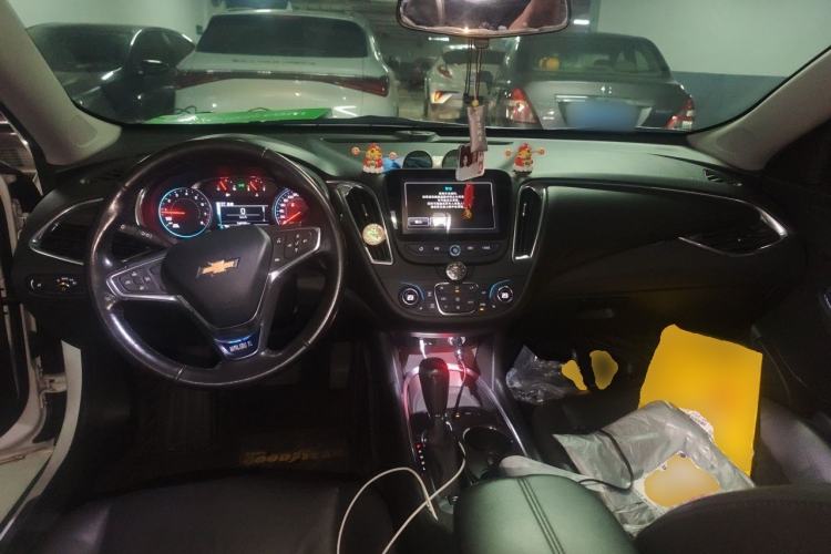 Used Chevrolet Malibu XL 2018 530T Automatic Ruiyi Edition Center Console