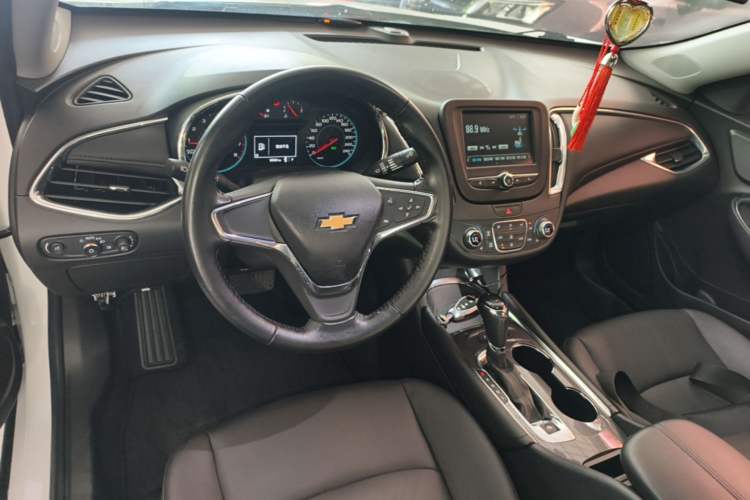Used Chevrolet Malibu XL 2018 530T Automatic RuiChi Edition Center Console