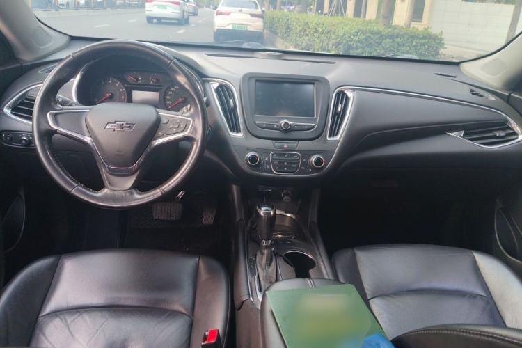 Used Chevrolet Malibu XL 2018 530T Automatic RuiChi Edition Center Console