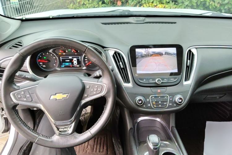 Used Chevrolet Malibu XL 2018 530T Automatic Ruiyi Edition Center Console