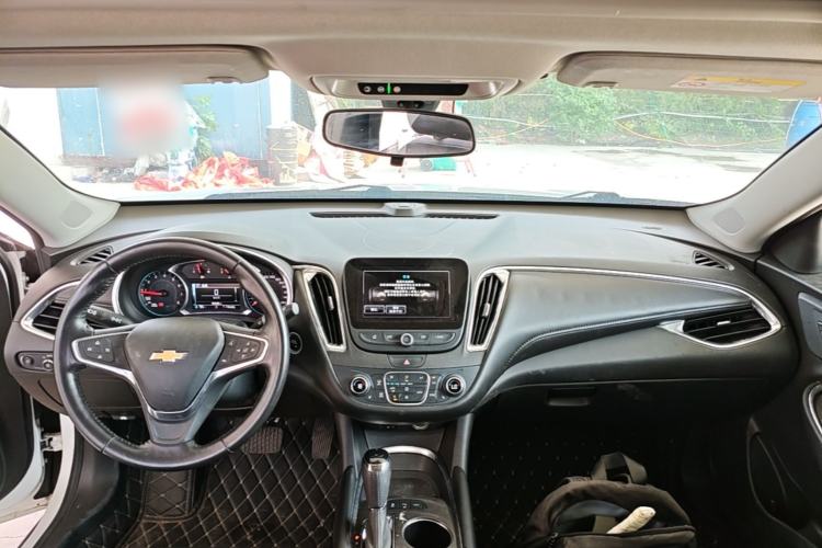 Used Chevrolet Malibu XL 2018 530T Automatic Ruiyi Edition Center Console