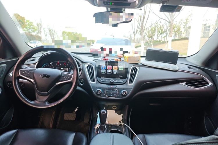 Used Chevrolet Malibu XL 2018 530T Automatic Ruiyi Edition Center Console