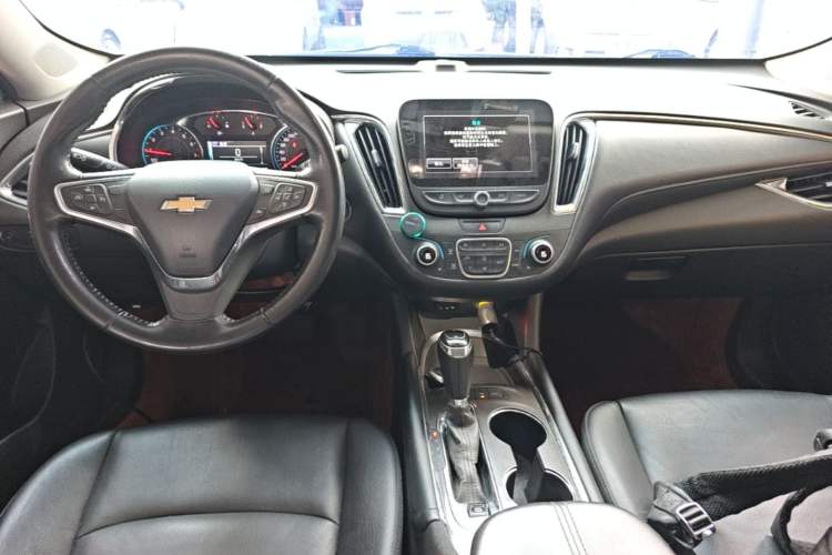 Used Chevrolet Malibu XL 2018 530T Automatic Ruiyi Edition Center Console