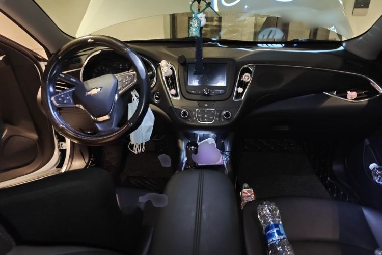 Used Chevrolet Malibu XL 2018 530T Automatic RuiChi Edition Center Console