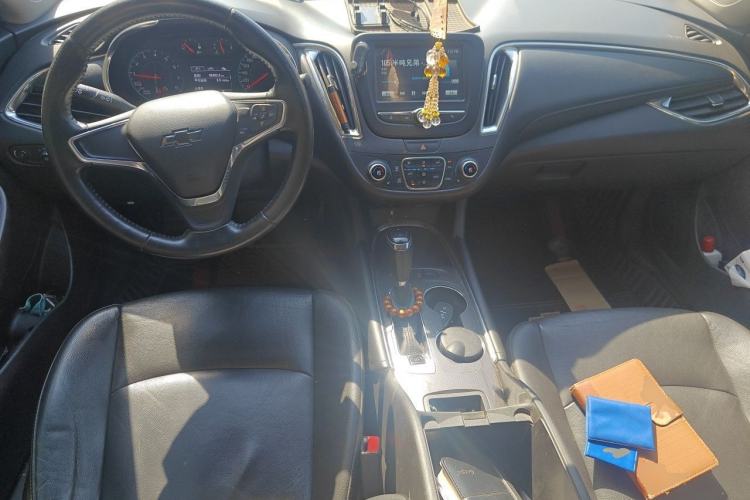 Used Chevrolet Malibu XL 2018 530T Automatic RuiChi Edition Center Console
