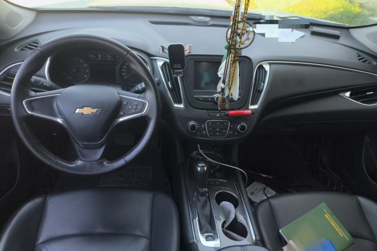 Used Chevrolet Malibu XL 2018 530T Automatic RuiChi Edition Center Console