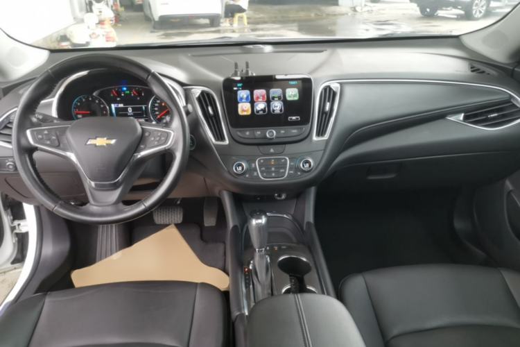 Used Chevrolet Malibu XL 2018 530T Automatic Ruiyi Edition Center Console