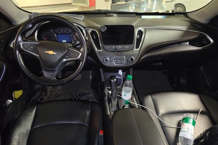 Used Chevrolet Malibu XL 2018 530T Automatic Ruiyi Edition Center Console