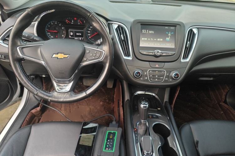 Used Chevrolet Malibu XL 2018 530T Automatic RuiChi Edition Center Console