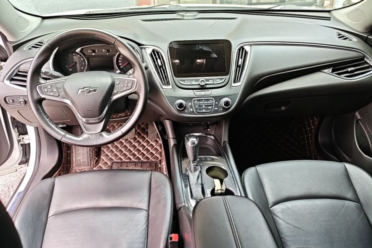 Used Chevrolet Malibu XL 2018 530T Automatic Ruiyi Edition Center Console