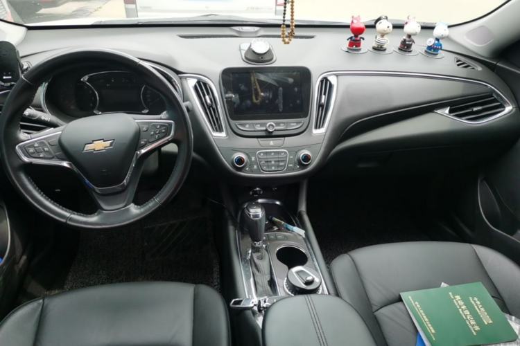 Used Chevrolet Malibu XL 2018 530T Automatic Ruiyi Edition Center Console