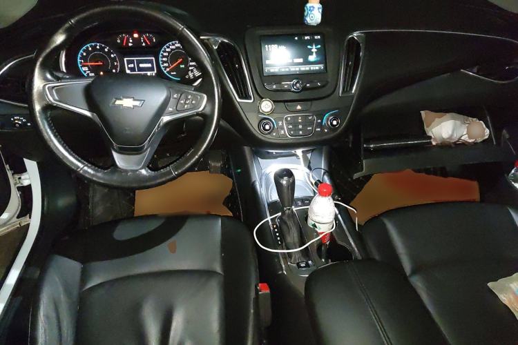 Used Chevrolet Malibu XL 2018 530T Automatic RuiChi Edition Center Console