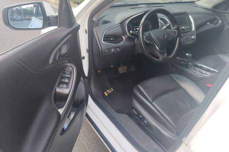 Used Chevrolet Malibu XL 2018 530T Automatic RuiChi Edition Driver Seat