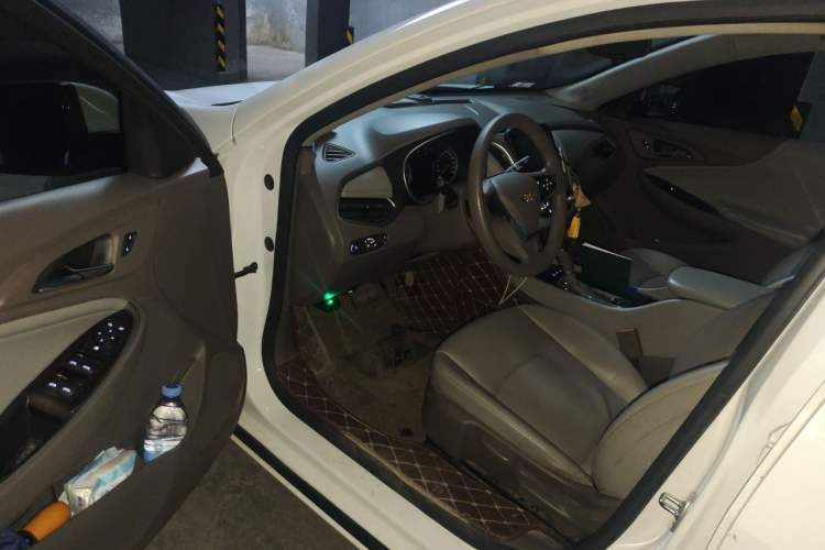 Used Chevrolet Malibu XL 2018 530T Automatic Luxury Edition Driver Seat