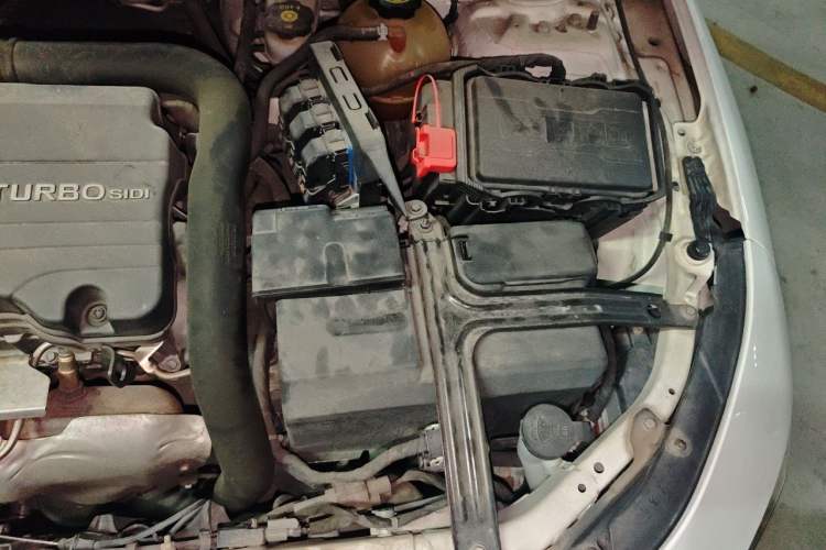 Used Chevrolet Malibu XL 2018 530T Automatic Ruiyi Edition Engine Bay Left