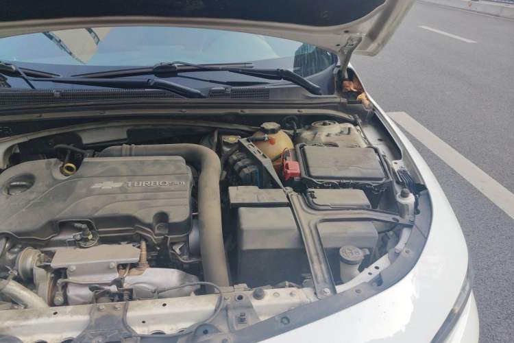 Used Chevrolet Malibu XL 2018 530T Automatic RuiChi Edition Engine Bay Left