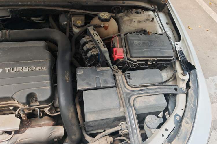 Used Chevrolet Malibu XL 2018 530T Automatic RuiChi Edition Engine Bay Left