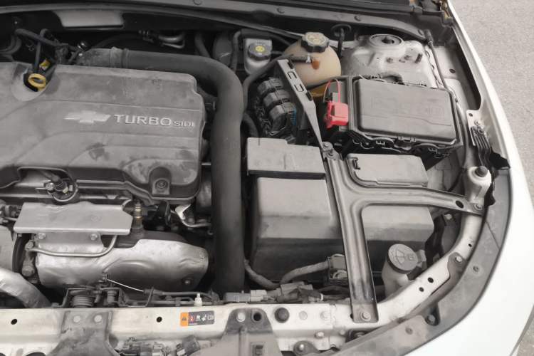 Used Chevrolet Malibu XL 2018 530T Automatic RuiChi Edition Engine Bay Left