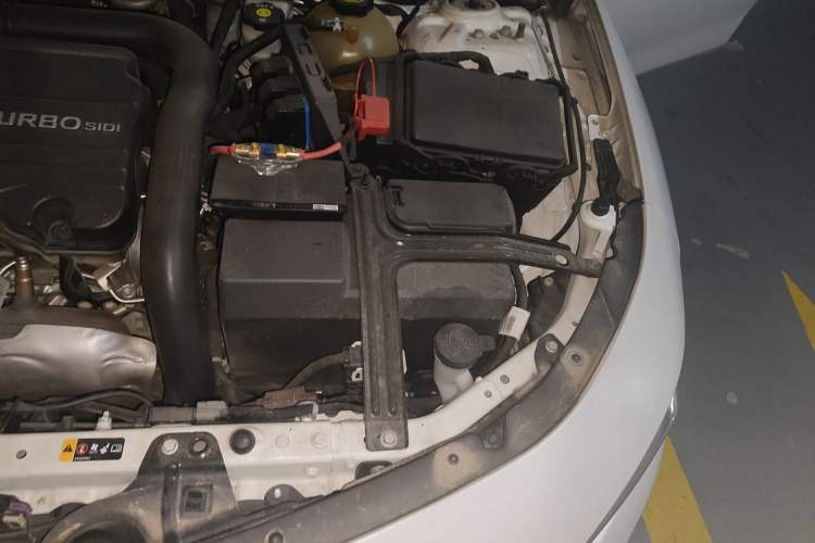 Used Chevrolet Malibu XL 2018 530T Automatic Ruiyi Edition Engine Bay Left