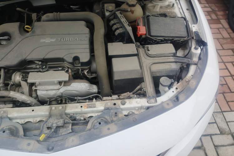 Used Chevrolet Malibu XL 2018 530T Automatic RuiChi Edition Engine Bay Left
