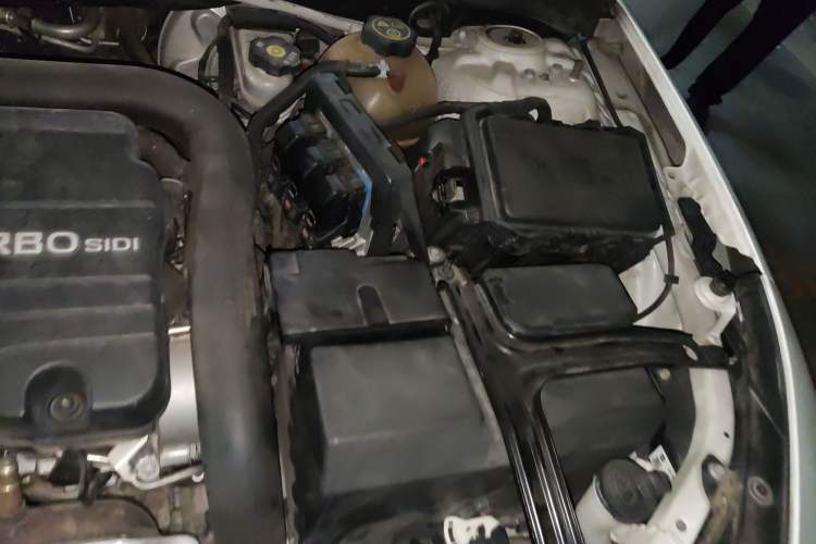 Used Chevrolet Malibu XL 2018 530T Automatic RuiChi Edition Engine Bay Left