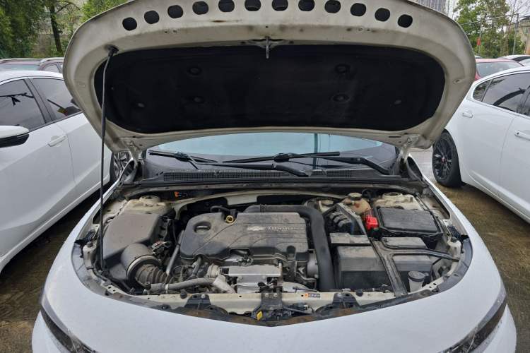 Used Chevrolet Malibu XL 2018 530T Automatic RuiChi Edition Engine Bay