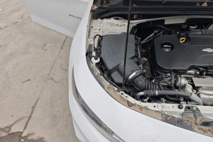Used Chevrolet Malibu XL 2018 530T Automatic RuiChi Edition Engine Bay Right