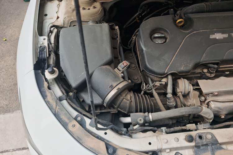 Used Chevrolet Malibu XL 2018 530T Automatic RuiChi Edition Engine Bay Right