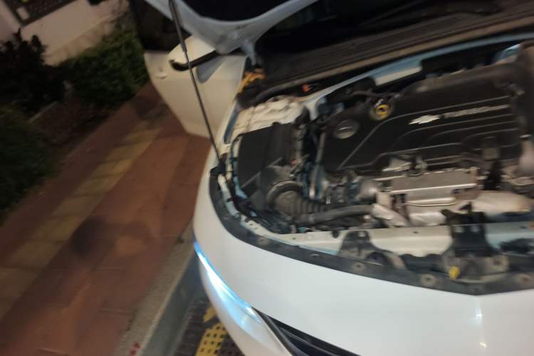 Used Chevrolet Malibu XL 2018 530T Automatic RuiChi Edition Engine Bay Right