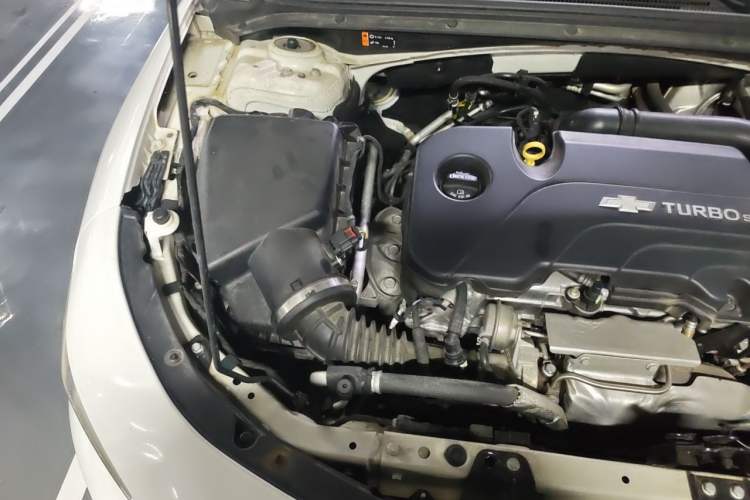Used Chevrolet Malibu XL 2018 530T Automatic RuiChi Edition Engine Bay Right