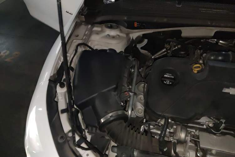 Used Chevrolet Malibu XL 2018 530T Automatic RuiChi Edition Engine Bay Right