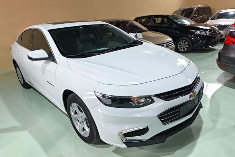 Used Chevrolet Malibu XL 2018 530T Automatic Luxury Edition Front Right 45 Deg