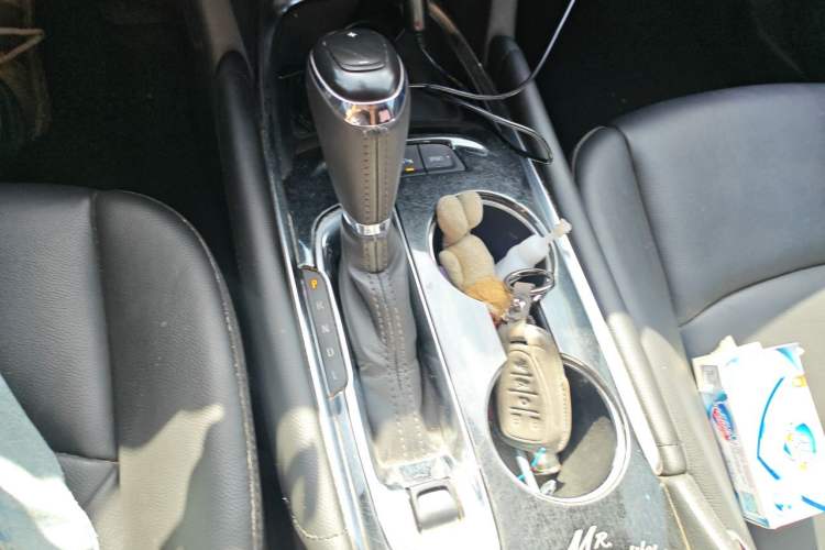 Used Chevrolet Malibu XL 2018 530T Automatic Ruiyi Edition Gear Lever