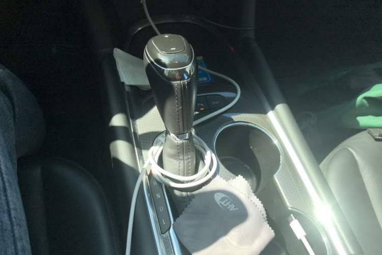 Used Chevrolet Malibu XL 2018 530T Automatic Ruiyi Edition Gear Lever