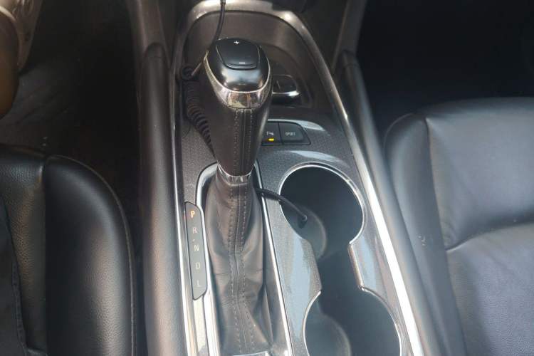Used Chevrolet Malibu XL 2018 530T Automatic RuiChi Edition Gear Lever