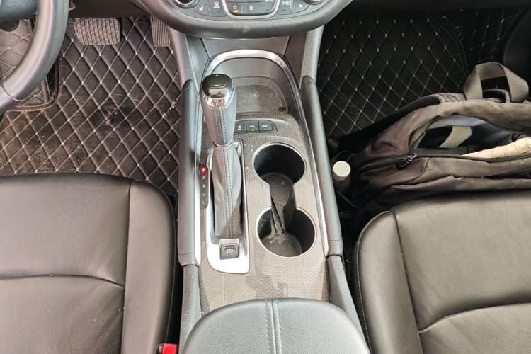 Used Chevrolet Malibu XL 2018 530T Automatic Ruiyi Edition Gear Lever