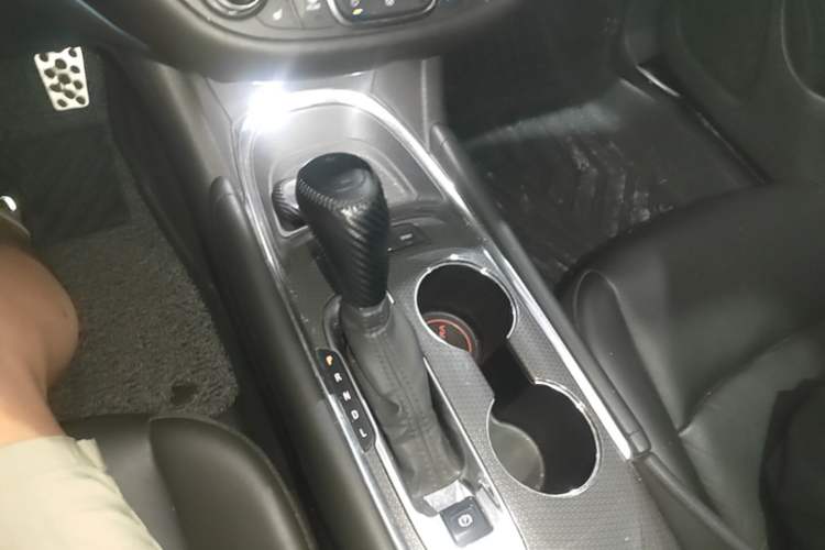 Used Chevrolet Malibu XL 2018 530T Automatic Ruiyi Edition Gear Lever