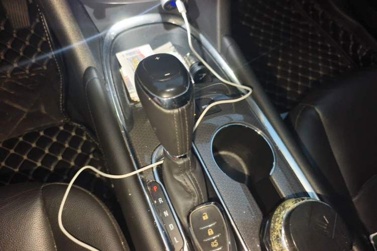 Used Chevrolet Malibu XL 2018 530T Automatic RuiChi Edition Gear Lever