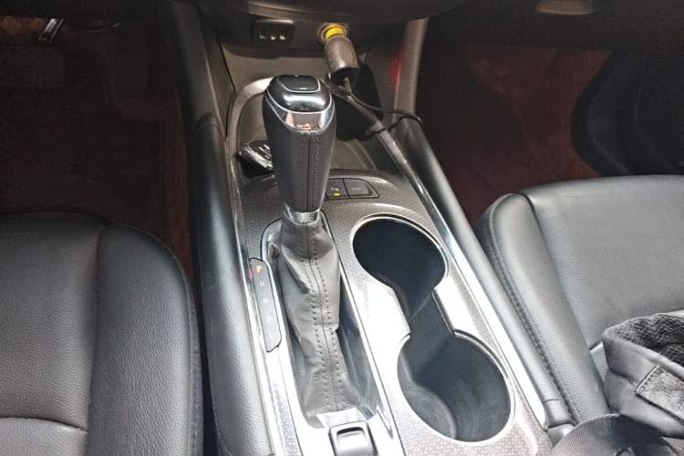 Used Chevrolet Malibu XL 2018 530T Automatic Ruiyi Edition Gear Lever