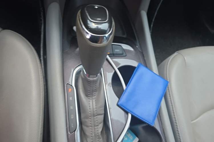 Used Chevrolet Malibu XL 2018 530T Automatic Luxury Edition Gear Lever