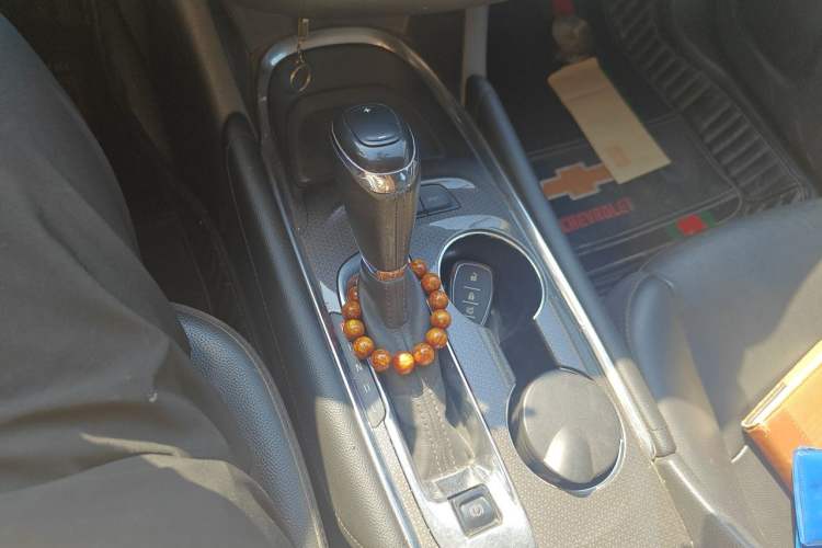 Used Chevrolet Malibu XL 2018 530T Automatic RuiChi Edition Gear Lever