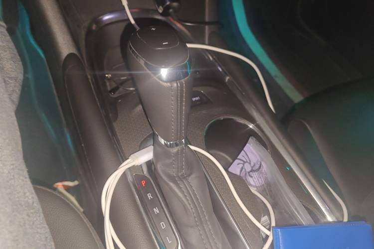 Used Chevrolet Malibu XL 2018 530T Automatic Ruiyi Edition Gear Lever