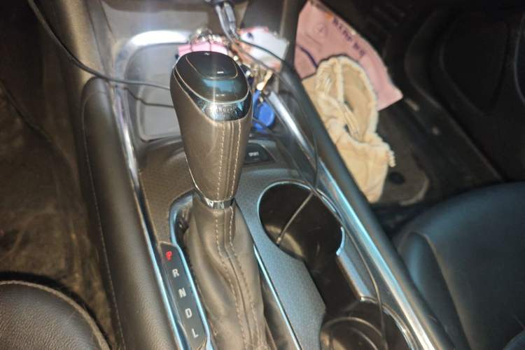 Used Chevrolet Malibu XL 2018 530T Automatic Ruiyi Edition Gear Lever