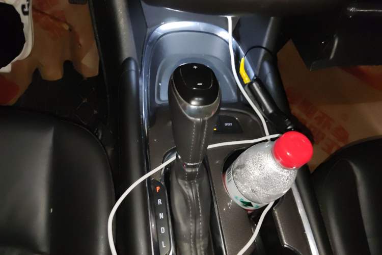 Used Chevrolet Malibu XL 2018 530T Automatic RuiChi Edition Gear Lever