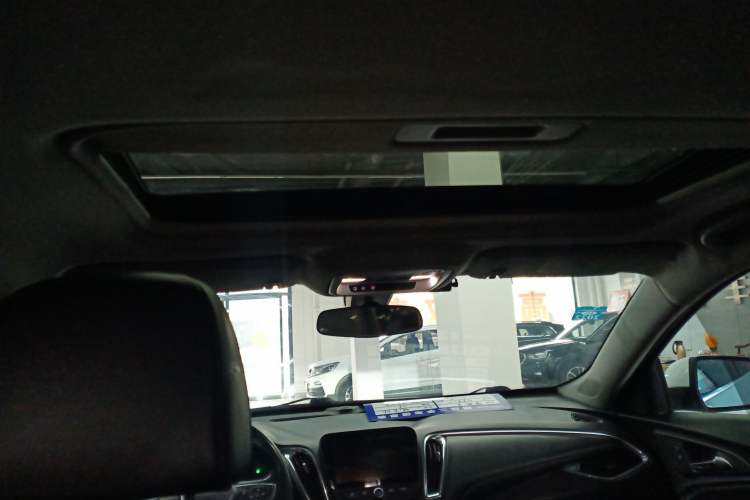 Used Chevrolet Malibu XL 2018 530T Automatic Ruiyi Edition Headliner