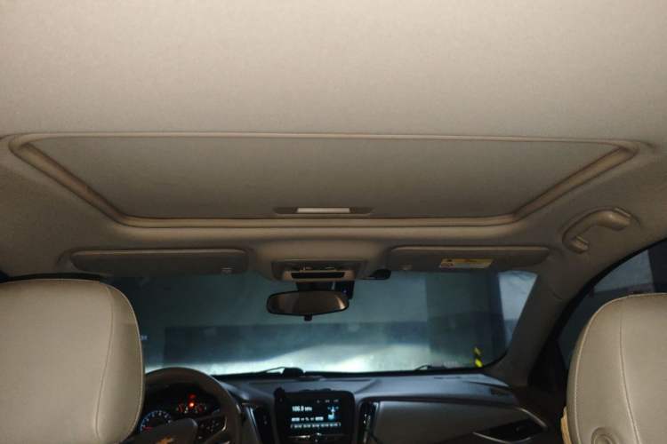 Used Chevrolet Malibu XL 2018 530T Automatic Luxury Edition Headliner