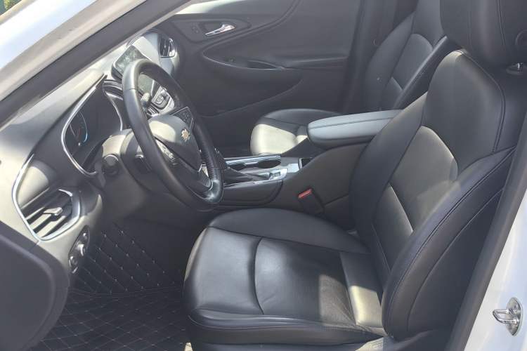 Used Chevrolet Malibu XL 2018 530T Automatic Ruiyi Edition Interior 3