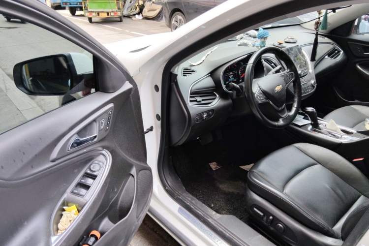 Used Chevrolet Malibu XL 2018 530T Automatic Ruiyi Edition Interior 3